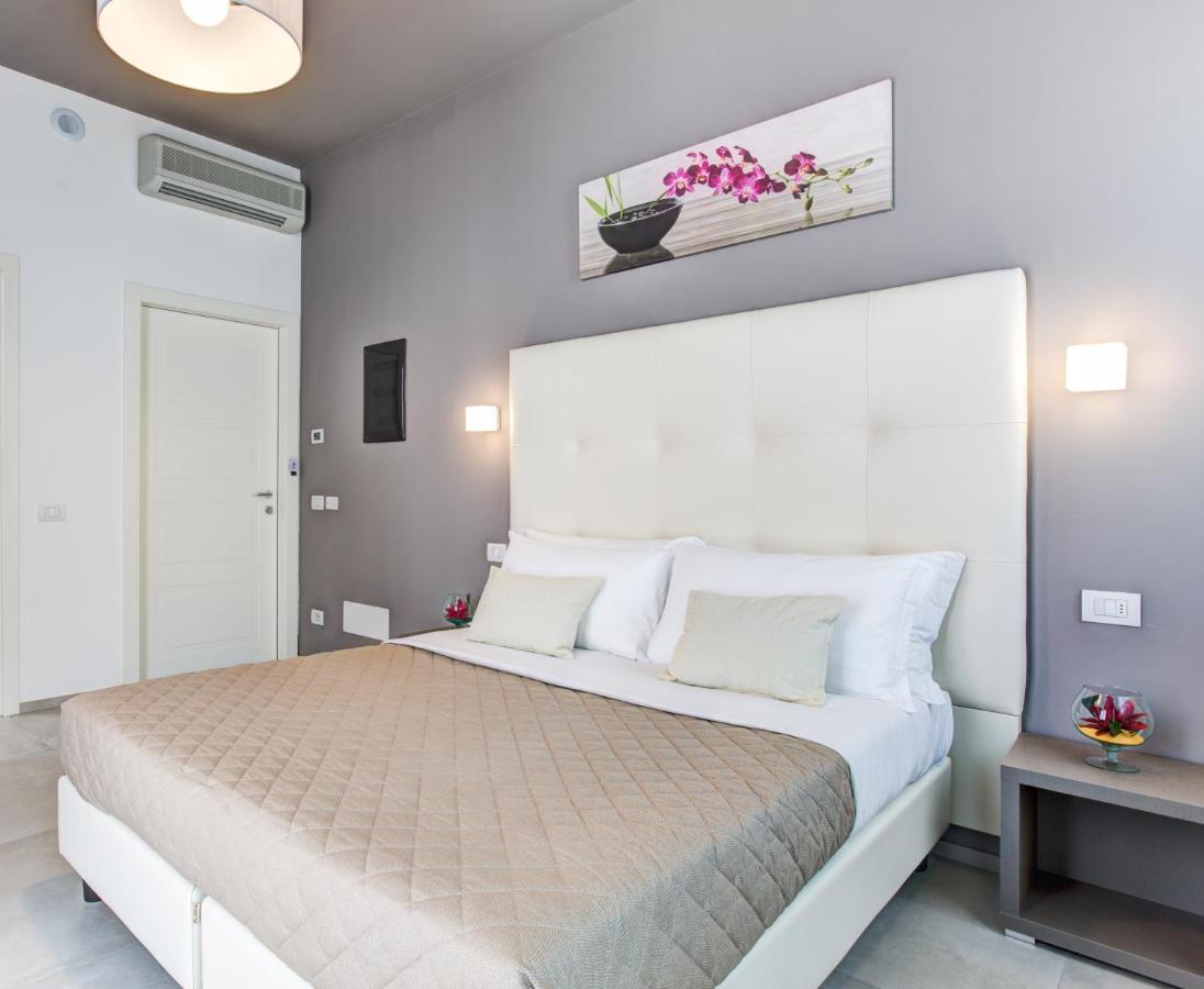 Hotel Villa Augustea ริมินี ภายนอก รูปภาพ