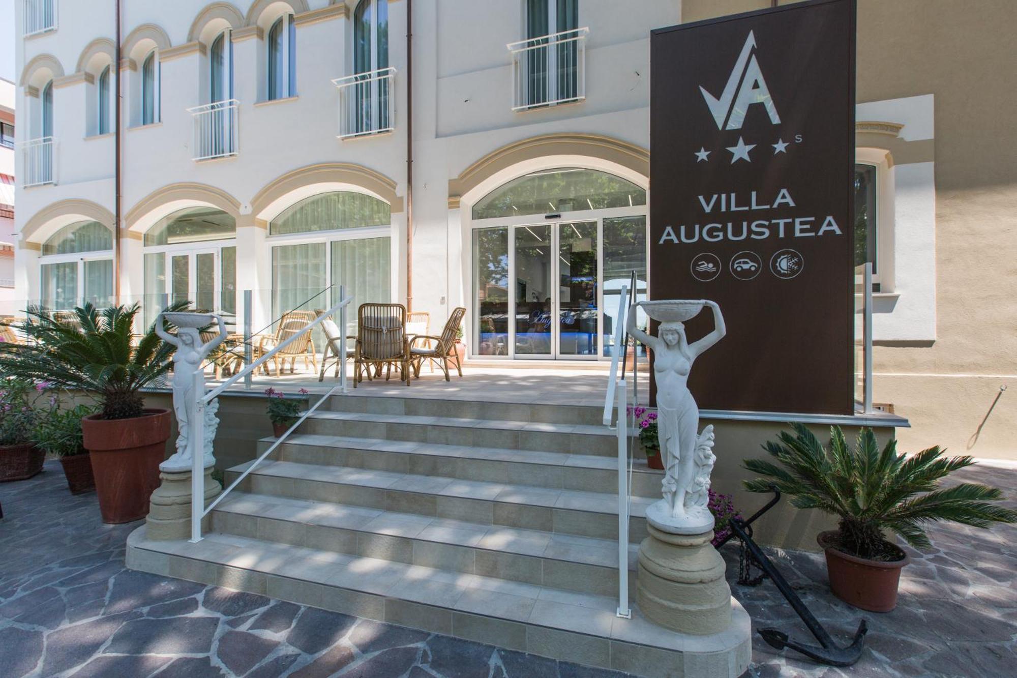 Hotel Villa Augustea ริมินี ภายนอก รูปภาพ