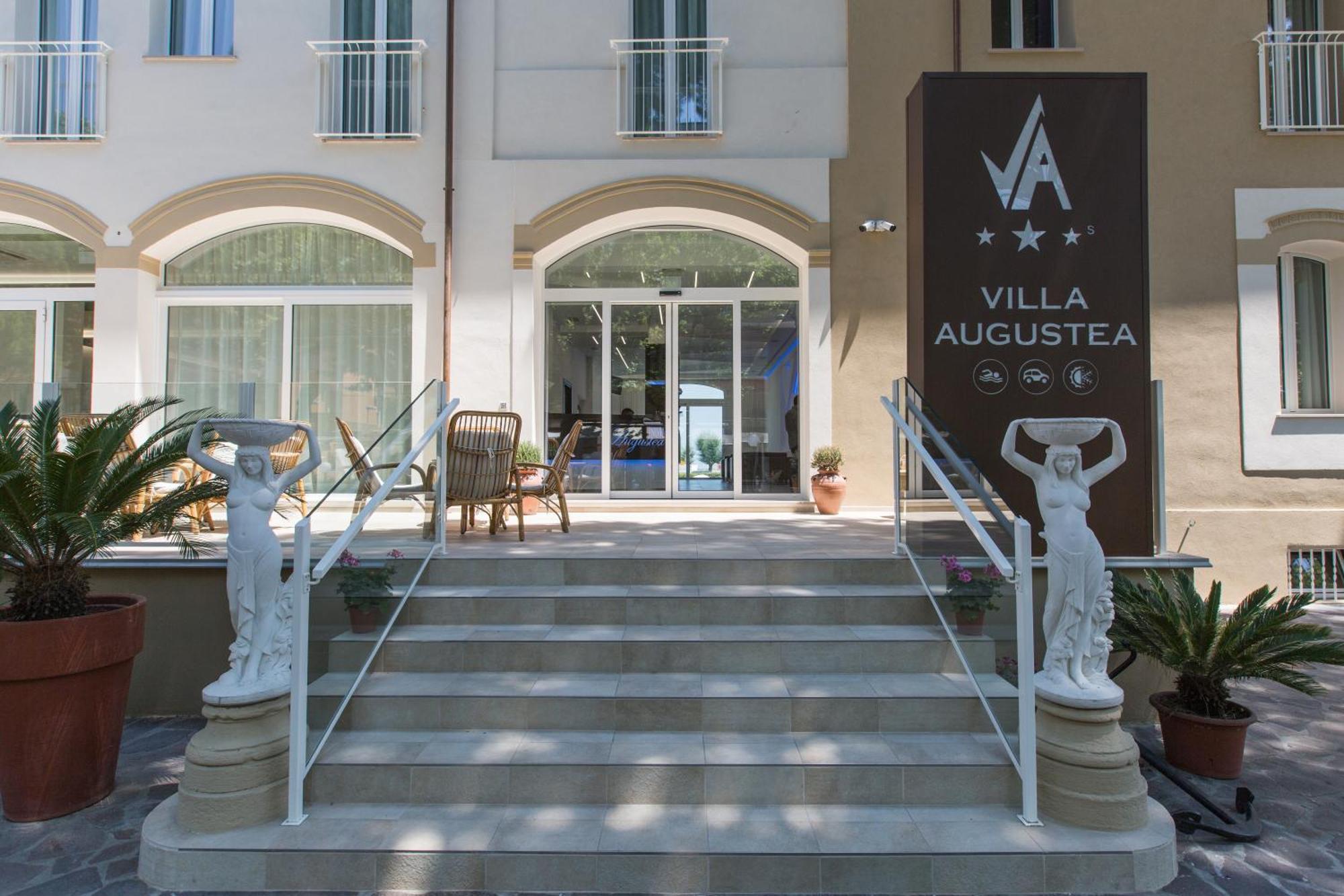 Hotel Villa Augustea ริมินี ภายนอก รูปภาพ