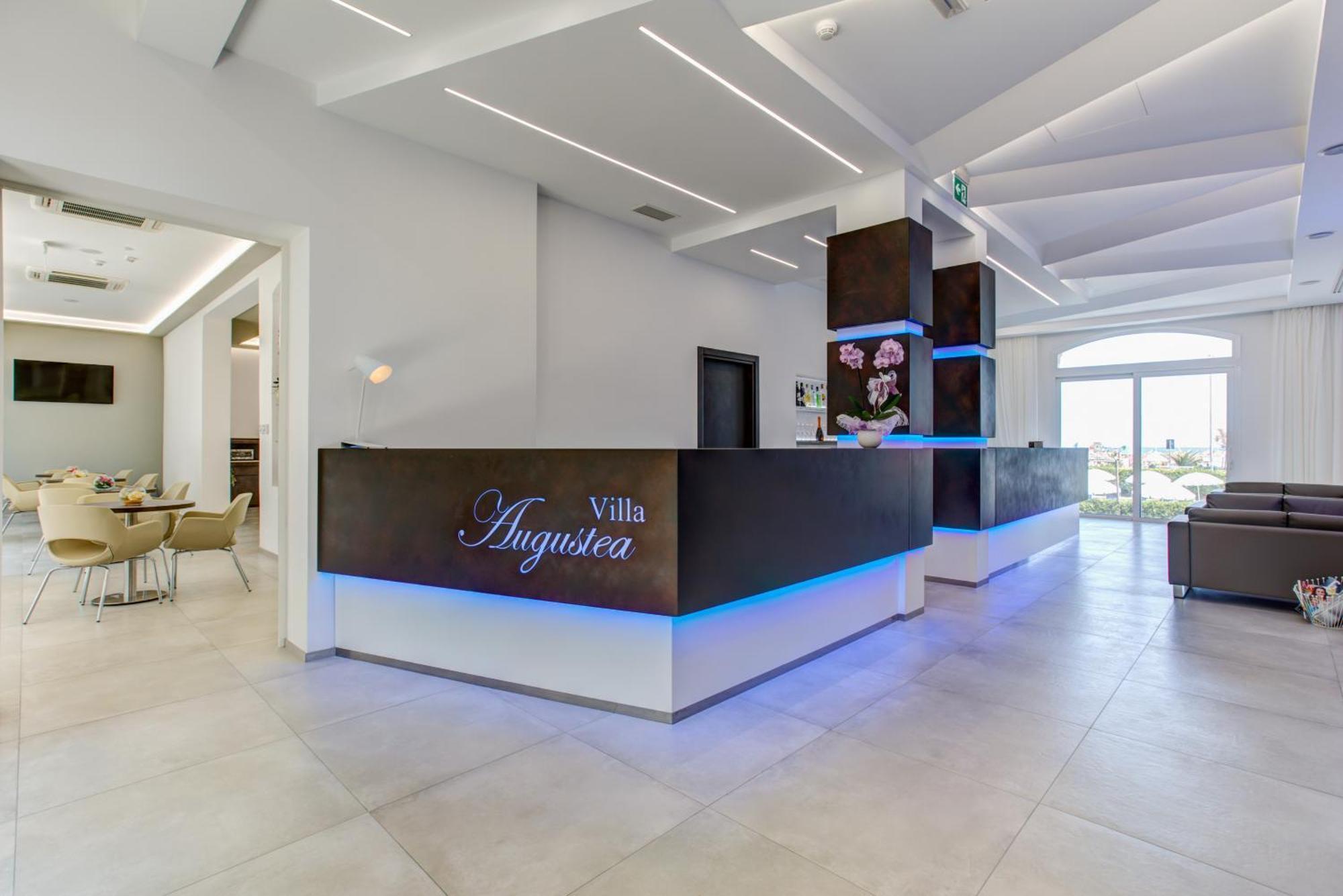 Hotel Villa Augustea ริมินี ภายนอก รูปภาพ