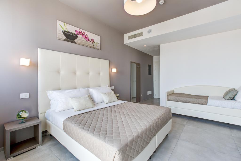 Hotel Villa Augustea ริมินี ภายนอก รูปภาพ